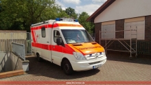 Unser RTW neben dem VereinsgebÃ¤ude der Badenia